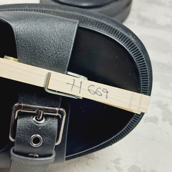 NEW Sincerely Jules Heaven Platform Black Buckle Lug Sandals H669 - Picture 12 of 12